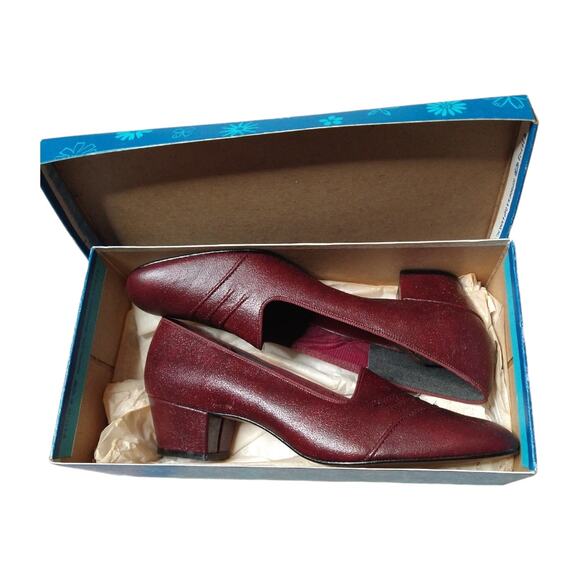 English Walkers Shoes - VTG 1985 English Walker Burgundy Leather Pumps 9N NOS 30s 40s Style Block Heel